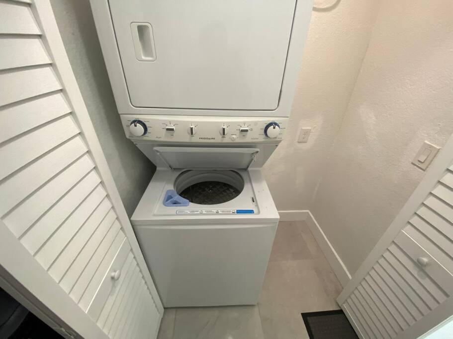 Comfortable House Near Downtown & Airport Сasa de vacaciones Miami